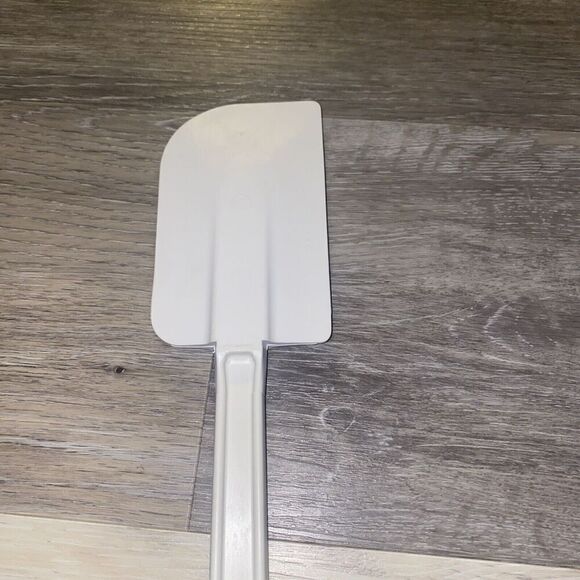 Rubbermaid Commercial 1931 Spatula  Spoon Scraper Cold Baking Icing 9.5” - Picture 2 of 5